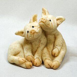 Quarry Critters Adorable Pig Sculpture Pepper & Posh Vintage Figurine 2000